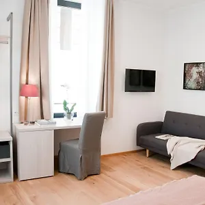 3* Ξενοδοχείο Giuturna Boutique
